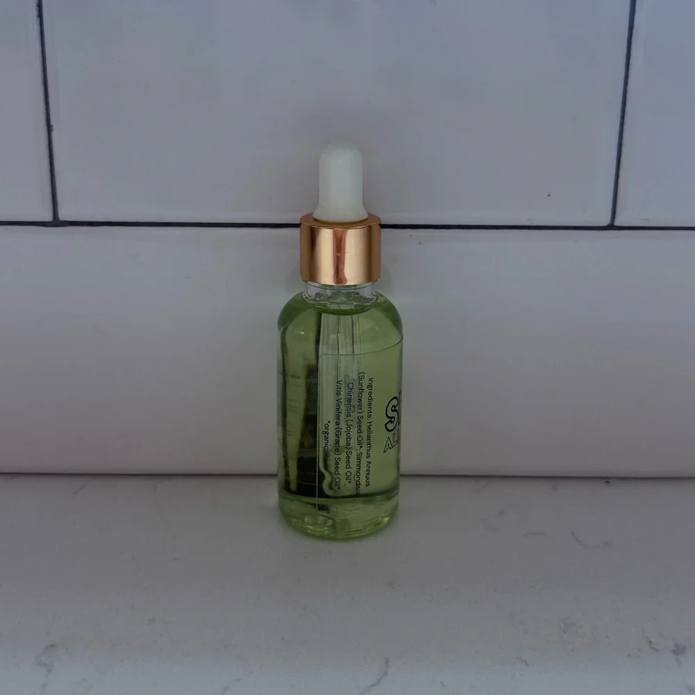 LipLove Shine All‎ Over Body Oil - 1oz/30ml - NWB